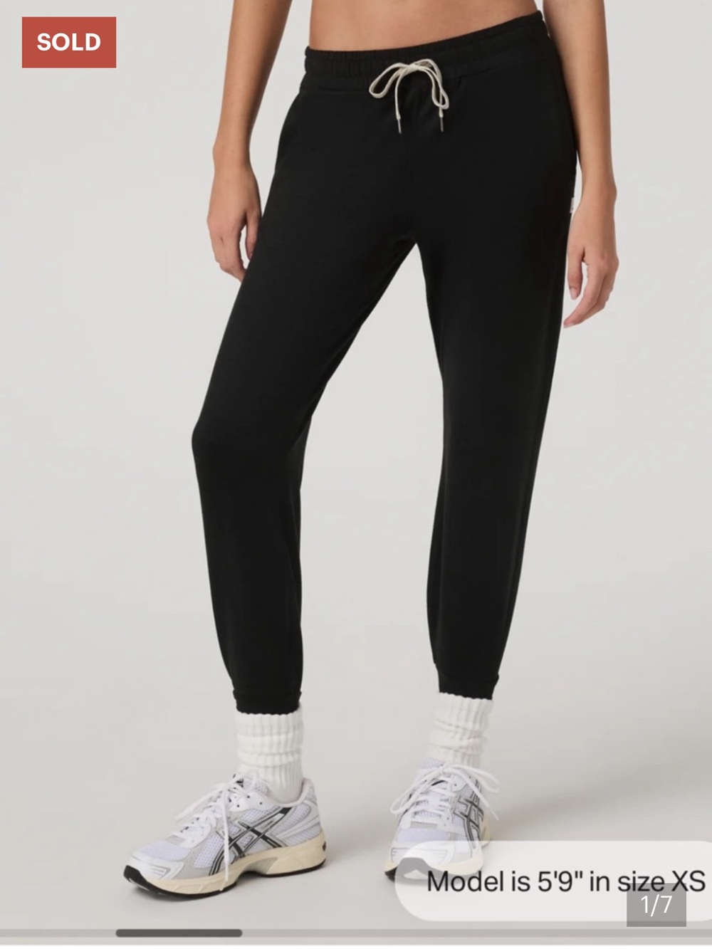 Vuori Women’s Black Performance Jogger XS
